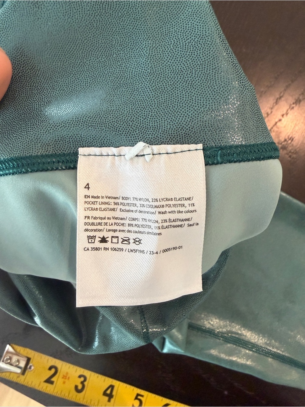 Lululemon Size 4 leggings - Picture 4 of 8